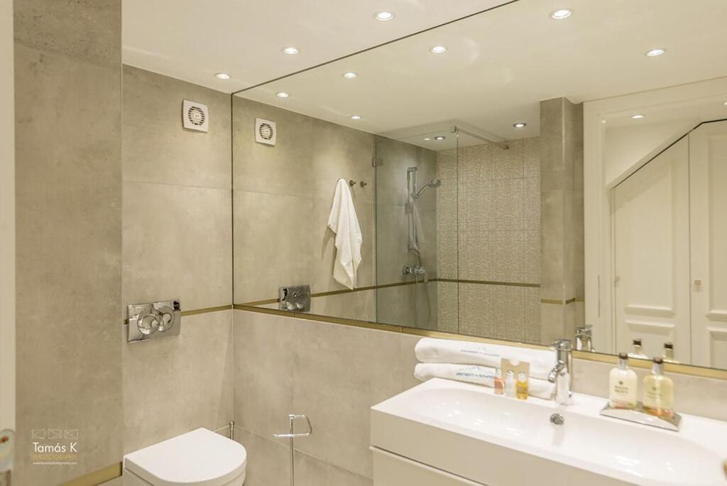 Appartement Bpr The Golden Astoria With Balcony And A/c *