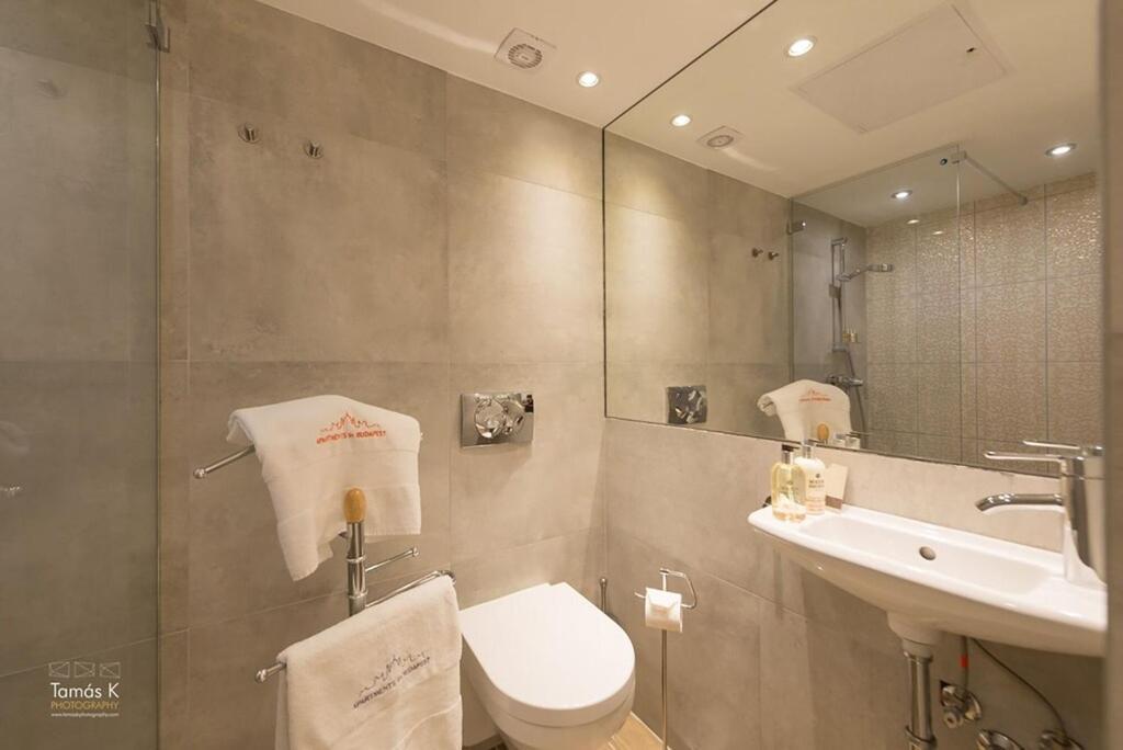 Appartement Bpr The Golden Astoria With Balcony And A/c *
